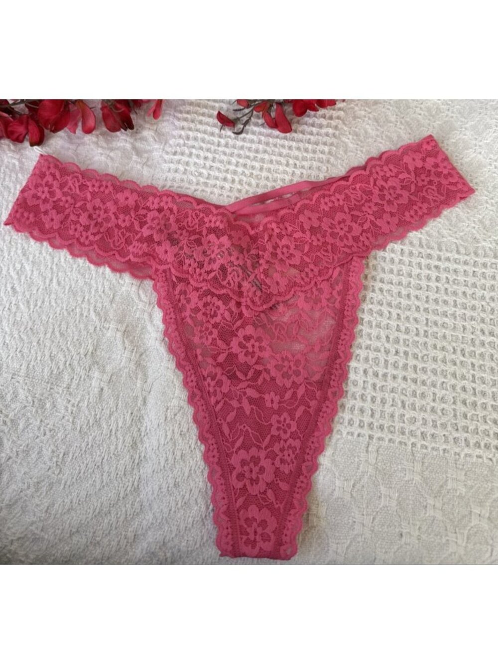 VICTORIA'S SECRET L PINK LACE STRAPPY BACK  THONG PANTIES NWT
